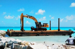 ހުޅުދެލި ބަނދަރު ނިންމުމަށް އިތުރު ސާމާނު ގެންގޮސް މަސައްކަތް ހަލުކޮށްފި