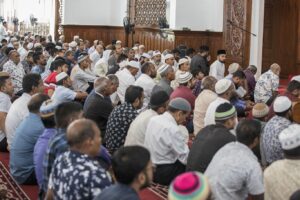 ލިބޭ އާމްދަނީ މަދުވުމަކީ ރިޝްވަތުގައި ހިފުމަށް މަޖުބޫރު ވާންވީ ކަމެއްނޫން: ޚުތުބާ