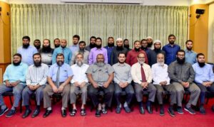 ޢައިރު ދީންތަކުގެ އީދުތަކުގައި ބައިވެރިނުވުމަށް ޢިލްމުވެރިން ގޮވާލައިފި