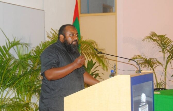 ޓެކްސް ފައިސާއަކީ ހަވާ އަރުވަން ނެގޭ ފައިސާއަކަށް ވެގެން ނުވާނެ: ޑރ.އިޔާޒު