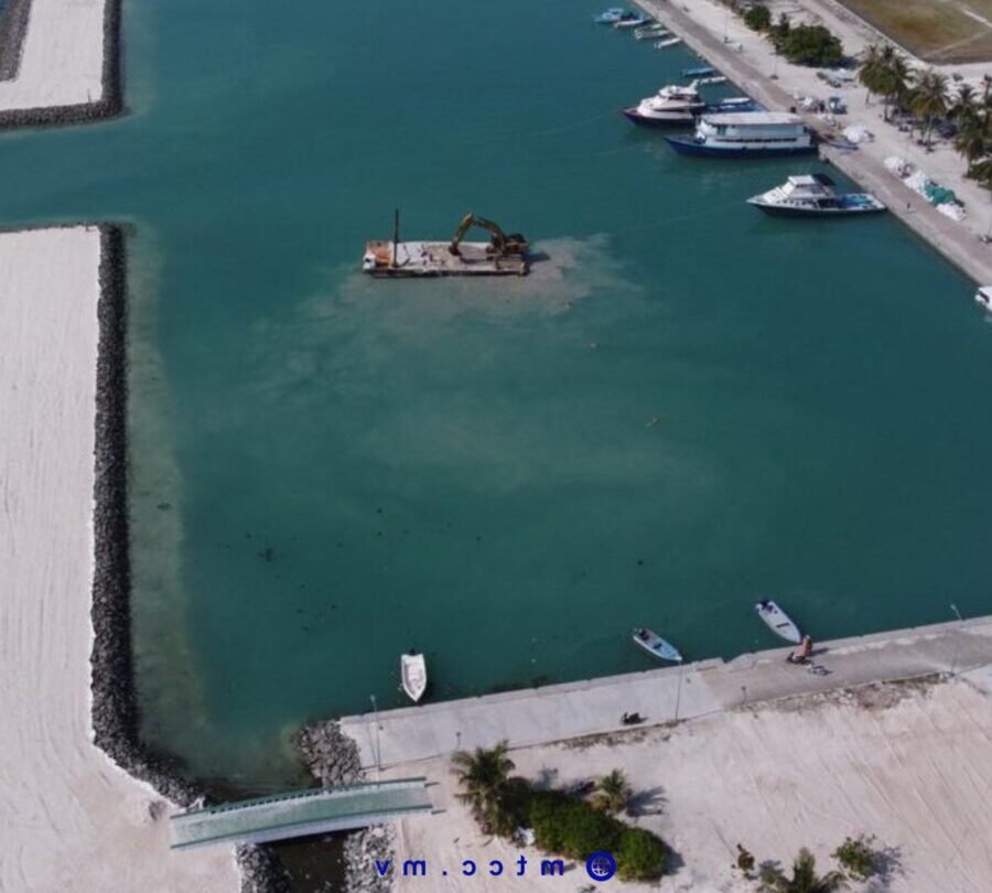 މާވަށު ރައްޔިތުންނަށް ޖާގަ ތަނަވަސް، ރީތީ ބަނދަރެއް