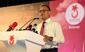 ރައީސް ޔަމީނަށް އިއްވީ ސަރުކާރުން ފޮނުވި ހުކުމެއް: އާދަމް ޝަރީފް