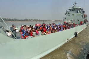 ބަންގްލަދޭޝްއިން ރޮހިންގްޔާ މުސްލިމުން ވަކި ރަށަކަށް ބަދަލު ކުރަނީ