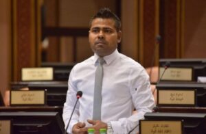 ނަމަނަމަ 50,000 މަސްވެރިންނާ ފުލުހުން މެދެވެރިކޮށް ދިމާނުކުރާތި، ގޯސްވާނެ: ރުކުމާ