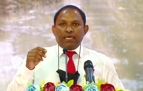 ސިޔާސީ ބައިބަވުމަކީ ތަރައްޤީ އަތް ހުރަހަކަށް ވެގެންނުވާނެ: ސައުދު