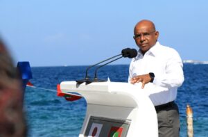 މިއަދުގެ ސުނާމީއަކީ ލޮލަށްނުފެންނަ ހުރިހާ ގުޅުމެއް ބުރި ބުރި ކުރަމުންދާ ސުނާމީއެއް: ޝާހިދު