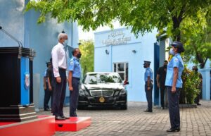 ގިނަ ހައްގުތަކެއް ހަނިކޮށްފައިވާ ފުލުހުންގެ ޤާނޫނު ތަސްދީޤު ކުރުމުން އެމްޑީޕީގެ ތައުރީފު އޮހެނީ