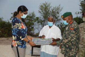 އުއްޗުގެ އެހީތެރިކަމާއިއެކު ސިފައިންނަށް އެގެޒެކެޓިވް ބުލޮކެއް