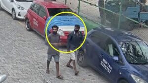 ޕިކަޕެއްގެ ބެޓަރިއެއް ވަގަށް ނެގި ދެ މީހަކު ހޯދަނީ
