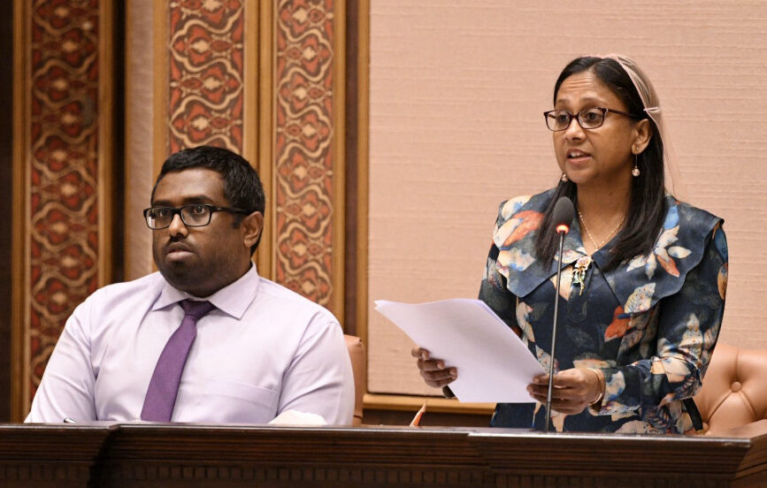 މަޖިލިސް ފެށުމާއިއެކު އެންމެ ފުރަތަމަ މަސައްކަތަކީ ޒަހާ މަޤާމުން ވަކިކުރުން: ދޮންބިލޭ