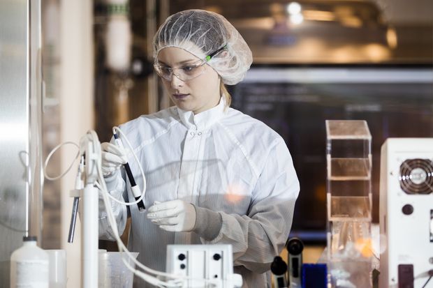 އެމެރިކާގައި ކޯވިޑް19 އަށް ޕޮޒިޓިވްވި މީހުންގެ އަދަދު 16 މިލިއަނަށް އަރައިފި