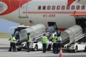 ވެކްސިން ފޯރުކޮށްދިނުމުން މައުމޫންގެ ޝުކުރު މޯދީއަށާއި، އިންޑިއާ ރައްޔިތުންނަށް