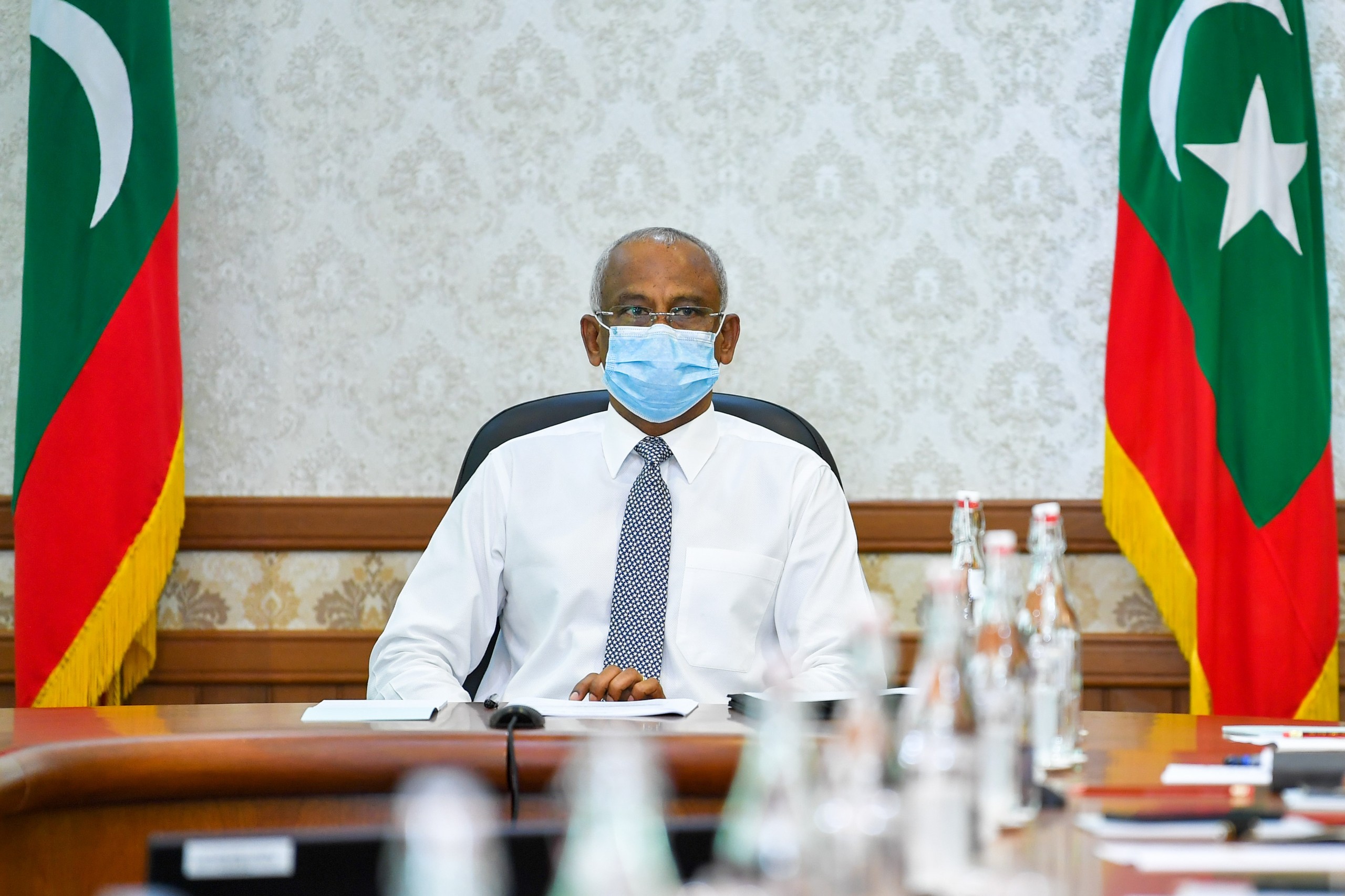 ކޯވިޑް-19އަށް ޕޮޒިޓިވްވި މީހެއްގެ ކޮންޓެކްޓެއް ރައީސްއާއި ބައްދަލުވެފައިވޭ، ނަމަވެސް ރިސްކު ކުޑަ