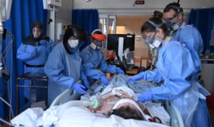 އިގިރޭސިވިލާތުގައި ކޯވިޑް19ގައި މަރުވި މީހުންގެ އަދަދު އެއް ލައްކައަށް އަރައިފި