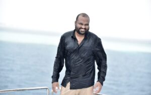 އަލީ ވަހީދު އެމްޑީޕީއަށް ސޮއި ކޮށްފި