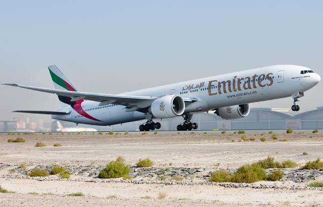 އިސްރާއީލުގެ ޓެލްއަވީވަށް ދަތުރު ކޮށްދިނުމަށް ދެކޮޅު ހެދި އެމިރޭޓްސްގެ ޕައިލެޓަކު ސަސްޕެންޑް ކޮށްފި