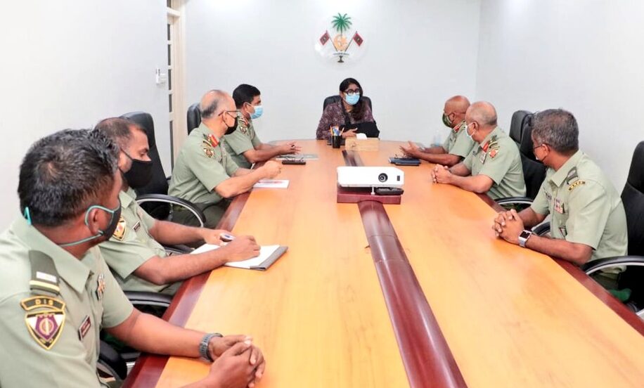 ކައުންޓާ ޓެރަރިމް ހަރަކާތެއްގައި ބައިވެރިވުމަށް ސައުދީއަށްދާ ސިފައިންނާއި މިނިސްޓަރ ބައްދަލުކުރައްވައިފި