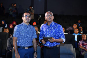 ސަރުކާރު ދަބަރު ޖަހައި ބާދަގަނޑަށް ވެއްޖެ: މަލީހު