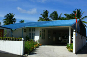 އުކުޅަހުގައި ޗުއްޓީ ހޭދަކުރަމުންދިޔަ 2 ފަތުރުވެރިޔަކު ކޯވިޑަށް ޕޮޒިޓިވްވެއްޖެ