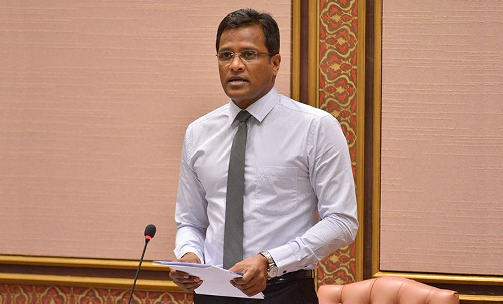 ބޭރުގެ ސިފައިން ރާއްޖޭގައި ތިބުން ރަނގަޅު ކަމަށް ދެއްކޭނެ އެއްވެސް ގޮތެއް ނޯންނާނެ: އުމަރު