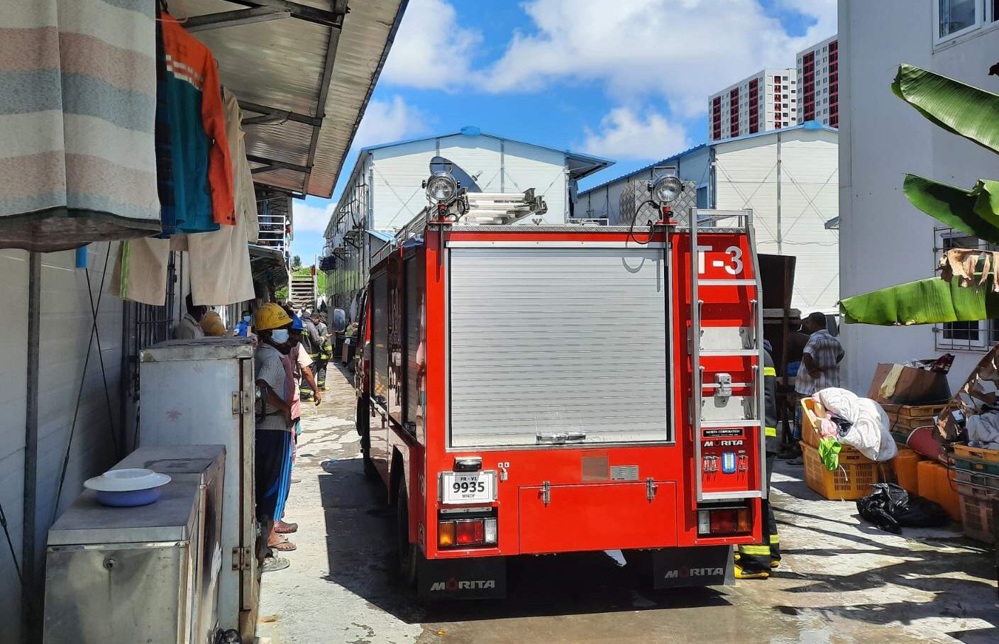 ހުޅުމާލޭ ފޭސްދޭއްގެ 700 ފްލެޓް ހިމެނޭ ސަރަހައްދުގެ ބިދޭސީން އުޅޭ އެކޮމަޑޭޝަންގައި ރޯވެއްޖެ