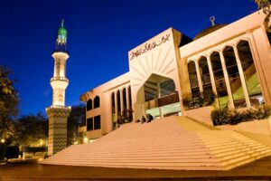 ބަރަހަނާ ހާލުގައި އިސްލާމީ މަރުކަޒަށް ވަން ބިދޭސީއެއް ހައްޔަރުކޮށްފި