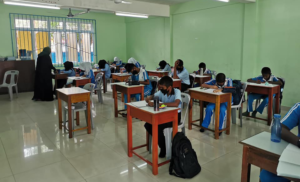 ޖީސީއީ އޯލެވެލް އަޑުއެހުމުގެ ޓެސްޓާ ގުޅިގެން ސްކޫލްތަކުގެ ކައިރީގައި އަޑުގަދަ ނުކުރުމަށް ފުލުހުން އެދިއްޖެ