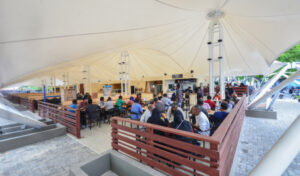 ކެފޭ ރެސްޓޯރަންޓް ހުޅުވާފައި ބެހެއްޓޭ ގަޑިއަށް އަނެއްކާވެސް ބަދަލުގެނެސްފި