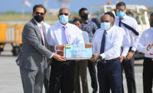 ތަހުލީލު ކުރަމުންދާ ވެކްސިނެއް ދިވެހިންގެ ގަޔަށް ނުޖެހުމަށް އިދިކޮޅުން ގޮވާލައިފި