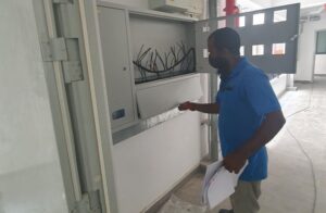 ހިޔާ ފްލެޓުތަކަށް ކަރަންޓު ދިނުމުގެ މަސައްކަތް ފަށައިފި