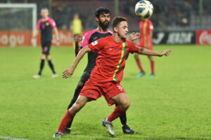 ދަ ގްރާންޑޭން ޔޫވީ ބަލިކޮށްފި
