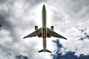 އިސްރާއީލަށް ދަތުރުކޮށްދިނުމަށް ދެކޮޅު ހެދި ޕައިލަޓް ސަސްޕެންޑް ކުރި ވާހަކަ އެމިރޭޓްސްއިން ދޮގުކޮށްފި