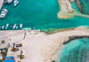 އިހަވަންދޫ ބަނދަރުގެ 35 އިންސައްތަ މަސައްކަތް ނިންމައިފި