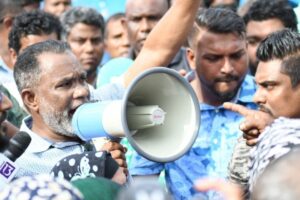 އަދުރޭ އަވަގުރާނަ ގޮވި މައްސަލައިގެ ޝަރީޢަތް ފަށައިފި، އެދުނީ ޖަވާބުދާރީވުމަށް އިތުރު ފުރުޞަތަކަށް