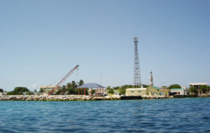 ހޯމް ކަރަންޓީނުގައި ހުރި ކޮމަންޑޫ ސްކޫލުގެ ޓީޗަރަކު ކޯވިޑަށް ޕޮޒިޓިވްވެއްޖެ