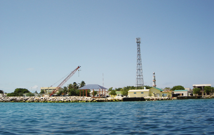 ހޯމް ކަރަންޓީނުގައި ހުރި ކޮމަންޑޫ ސްކޫލުގެ ޓީޗަރަކު ކޯވިޑަށް ޕޮޒިޓިވްވެއްޖެ