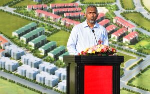 ޚަބަރު އޮންލައިން ޕޯލް: މާލޭ މޭޔަރުކަން ބޮޑުތަފާތަކުން ކާމިޔާބު ކުރާނީ ޑރ.މުއިއްޒު