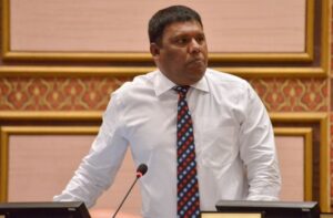 ކައުންސިލް "އިންތިޒާރު" ފަސްކުރިޔަސް ކާމިޔާބެއް ނުލިބޭނެ: މުސްތަފާ