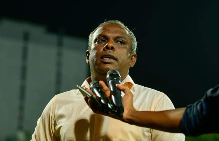 ނަތީޖާތައް ގޯސްވުމުން އީގަލްސްއިން މޯހަން ދޫކޮށްލައިފި
