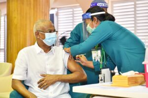 ރާއްޖޭގައި ކޯވިޑް-19 ވެކްސިން ޖަހަން ފެށުން