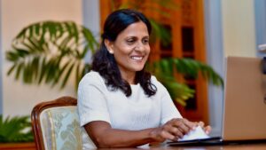 މެޑަމް ފަޒްނާ ވިދާޅުވަނީ ރައީސްގެ ދައްތާފުޅަށް ފްލެޓް ހައްޤުވާކަމަށް