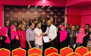 ޚަބަރު އޮންލައިން ޕޯލް: ހުޅުމާލޭ ދާއިރާ ބޮޑުތަފާތަކުން ކާމިޔާބު ކުރާނީ ޝުޖާ