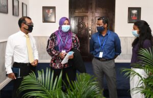 މަޖިލިސް އިދާރާގައި ވެކްސިން ދިނުން މާދަމައިން ފެށިގެން އާންމުކޮށް ހުޅުވާލަނީ