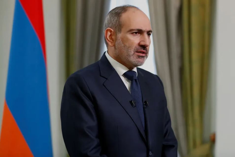 ގެންނަން އުޅެނީ ބަޢާވާތެއް: އަރުމީނިއާގެ ބޮޑުވަޒީރު