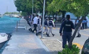 ބަޔާނުގައި ސޮއިކުރެއްވުމަށް ރައީސް ޔާމީން ޕޮލިހަށް ހާޒިރުކޮށްފި
