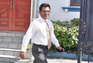 ޕޮލިސް ބޯޑަށް ހާމިދު ޢަބްދުލްޣަފޫރާއެކު ފަސް ބޭފުޅަކު ކުރިމަތިލައިފި