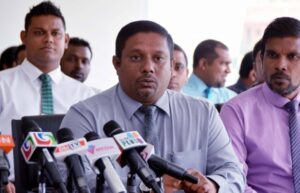 ހައުސިންގެ ކުރީގެ ޑެޕިއުޓީ ނަޡީމަށް ދަޢުވާ ކުރަން ފޮނުވައިފި