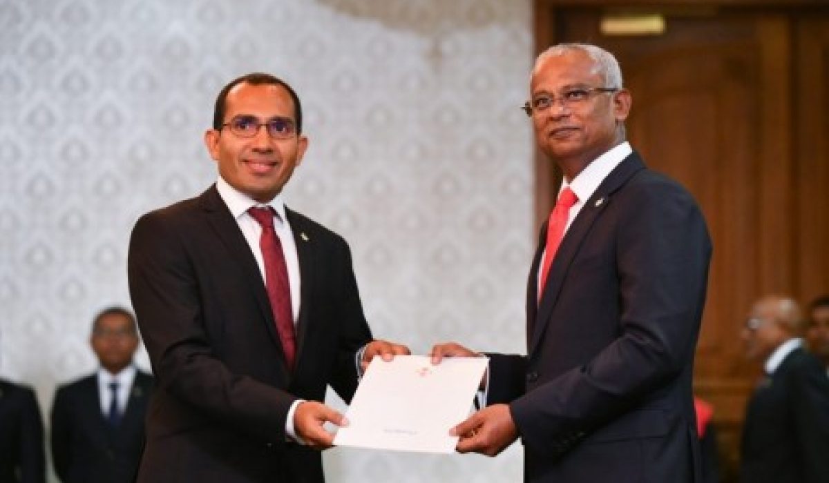 މަޖިލީހަށް ދާނީ ވަޒީފާ ދިފާއުކުރާކަށްނޫން، މާއްދާ 27 ގެ ދިފާޢުގައި