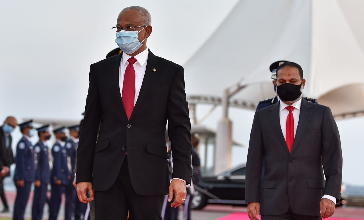 ދައުލަތުގެ 3 ބާރުގެ ވެރިން ޖެއްސެވުމުން ވެކްސިނާމެދު ސުވާލު އުފައްދާނެ ޖާގައެއް ނެތް: ޢިމްރާން