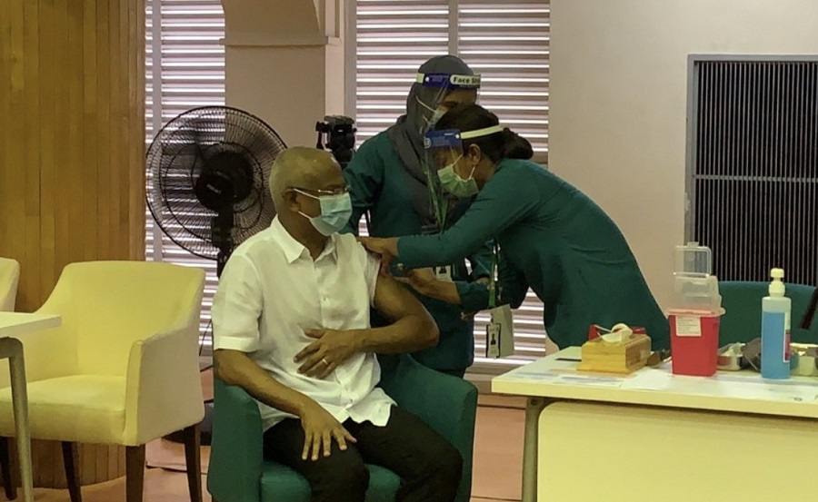 ރައީސް ޞާލިހު ވެކްސިން ޖައްސަވައިފި